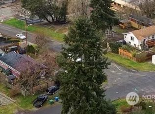 8857 24th Ave SW, Seattle, WA 98106