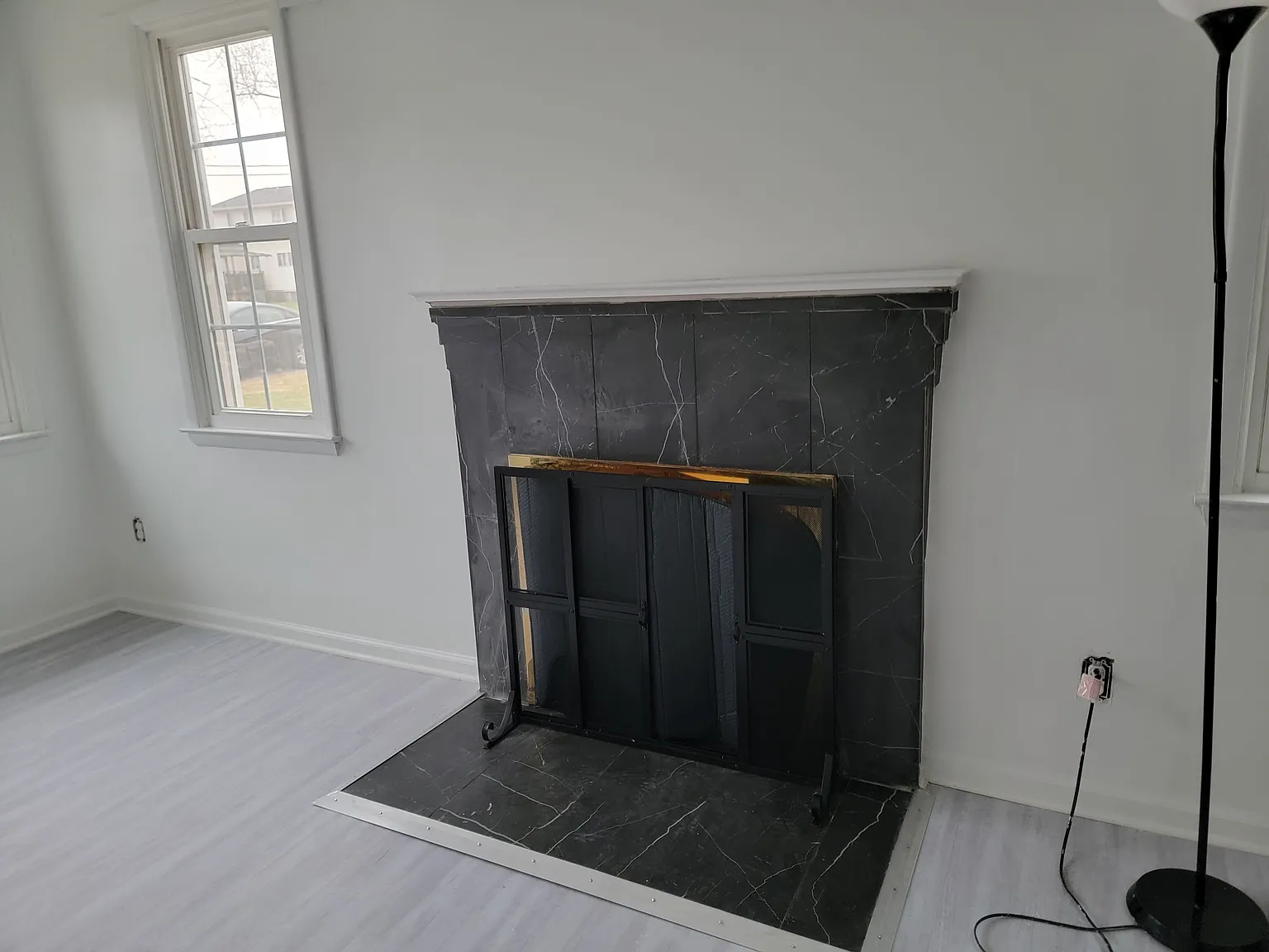 3 bed, 1224 sqft, $2,400 — Photo 3