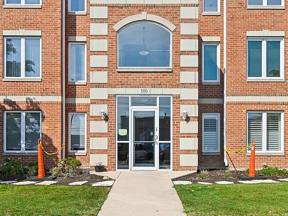 2nd image of 5550 W 115th St #502