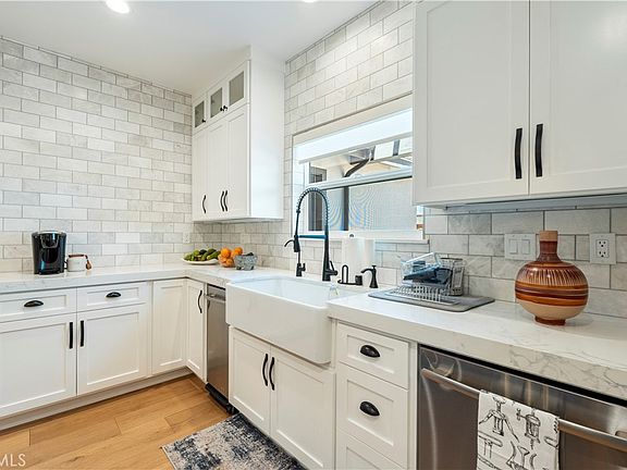 3rd image of 23670 Shirwaun Rd