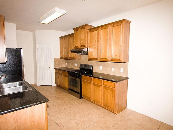 3rd image of 12605 Bethany Bay Dr