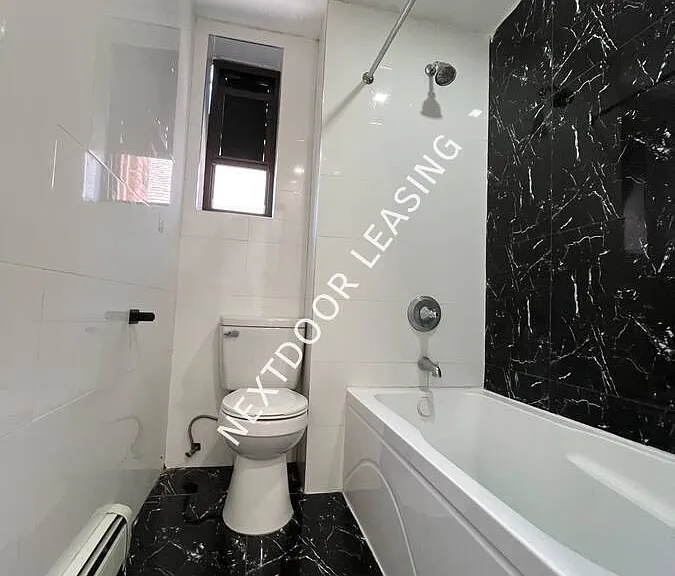 325 Avenue E #3M — Photo 4