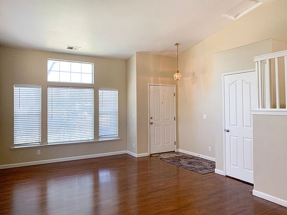 5th image of 701 La Baig Dr