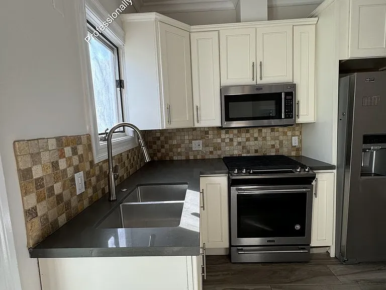 6525 Herzog St — Photo 20