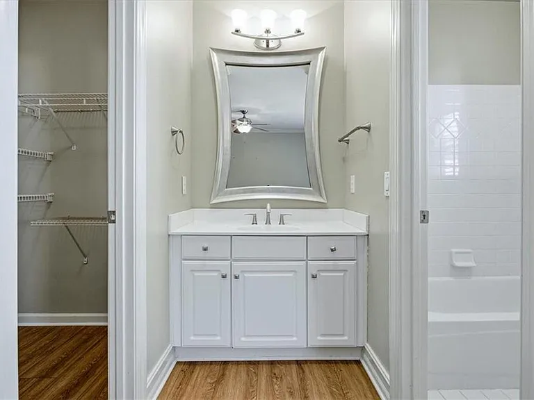 210 Masters View Ct — Photo 34