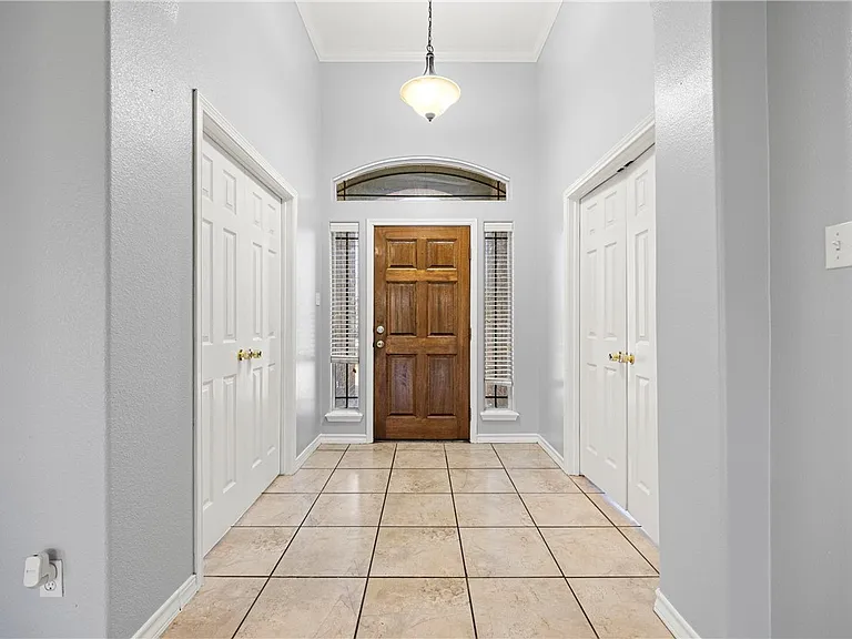 8201 Azimuth Ct — Photo 5