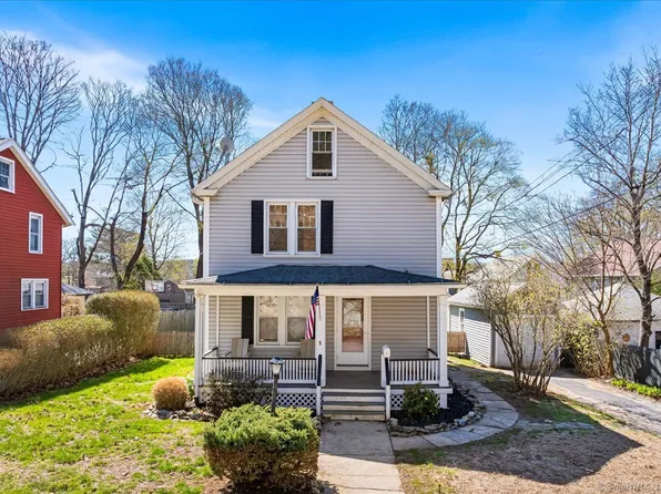 1 Julian Terrace, Norwich, CT 06360