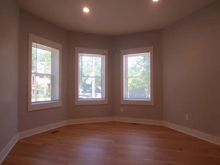 4403 Franklin Blvd — Photo 14