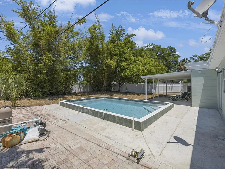 4110 Indianapolis St NE — Photo 18
