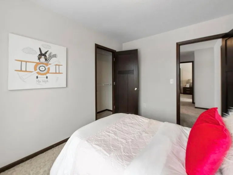 3000 Hemingway Dr — Photo 16