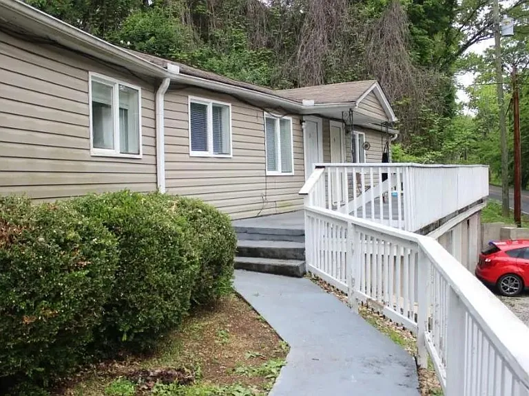 5705 Fountain Rd — Photo 1