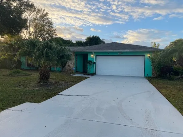 356 Pipit St NE, Palm Bay, FL 32907