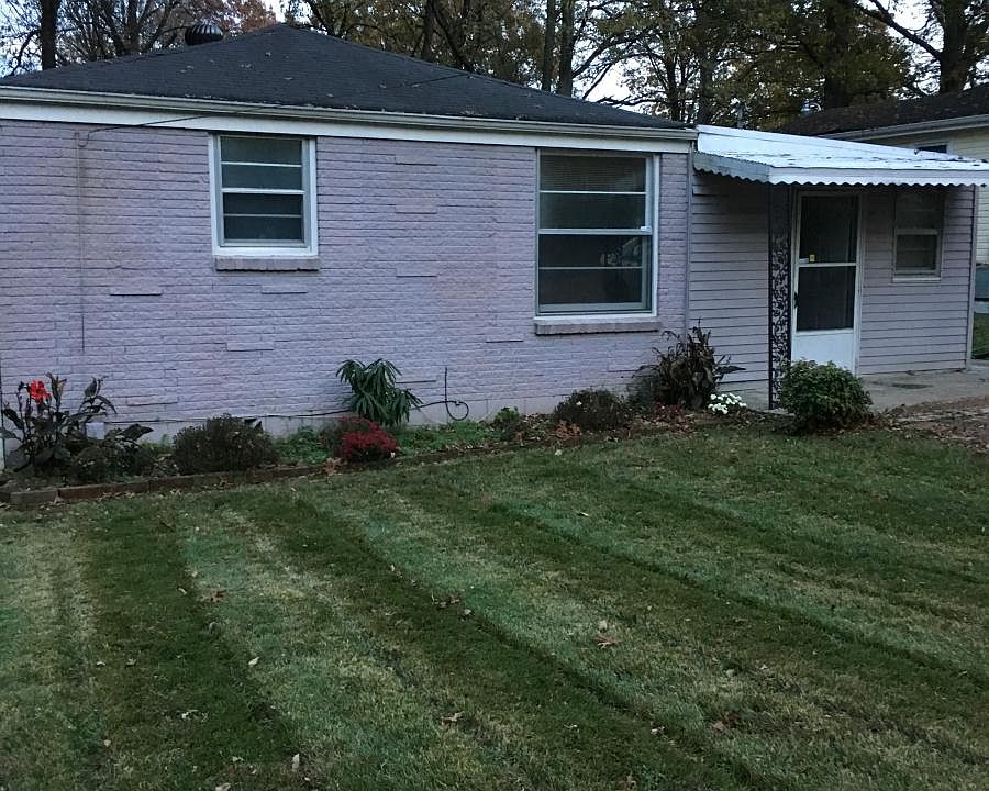 Very nice manicured lawn