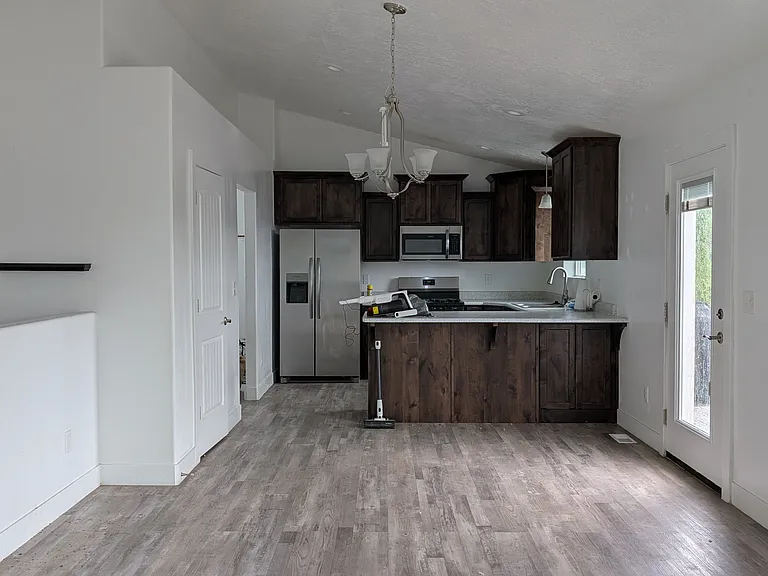 363 N 460 E — Photo 20