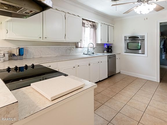 2nd image of 507 Eaton Dr