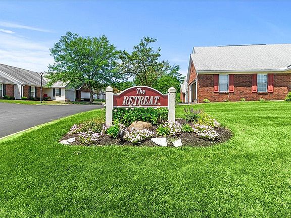 3rd image of 305 Retreat Ln #305
