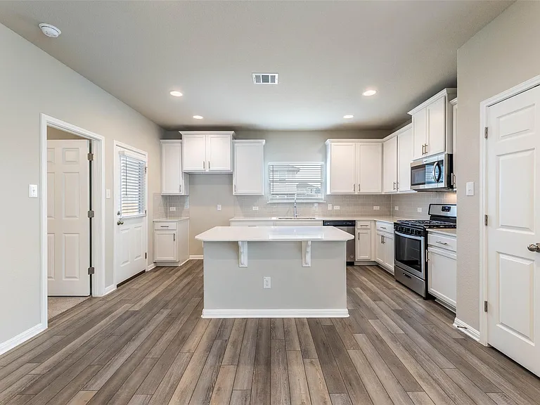 12008 Tolson Dr — Photo 10