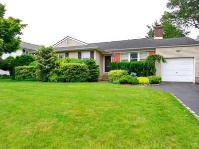 59 Russell Road, Garden City, NY, 11530