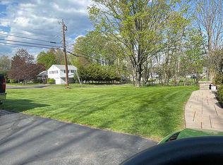 50 Prout Hill Rd, Middletown, CT 06457