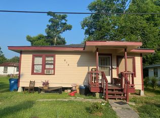 615 Orange St, Jennings, LA 70546