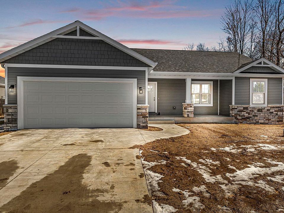 1st image of 54484 Wexford Dr