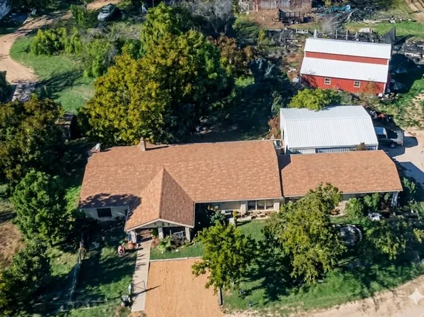 1702 Oliver St, Weatherford, TX 76086