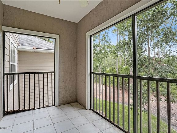 5th image of 210 Presidents Cup Way Unit 202