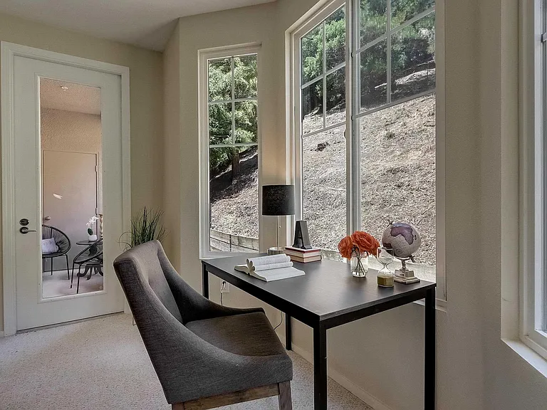 200 Caldecott Ln #108 — Photo 16