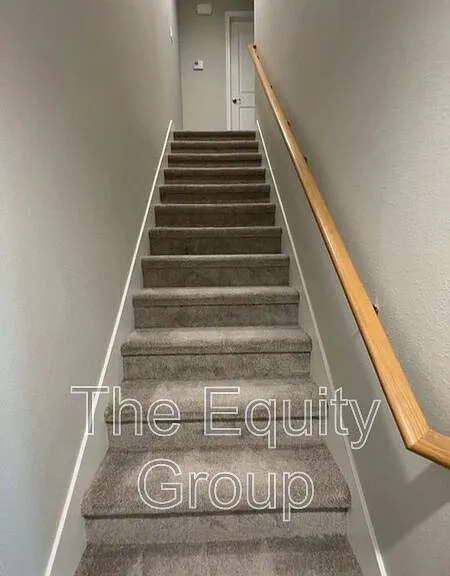 505 S Summit St #102 — Photo 10