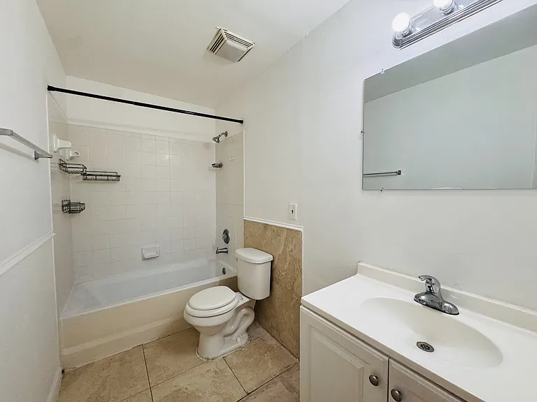 1068 N Benoist Farms Rd — Photo 21