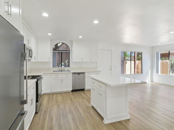 1136 N Escondido Blvd #107