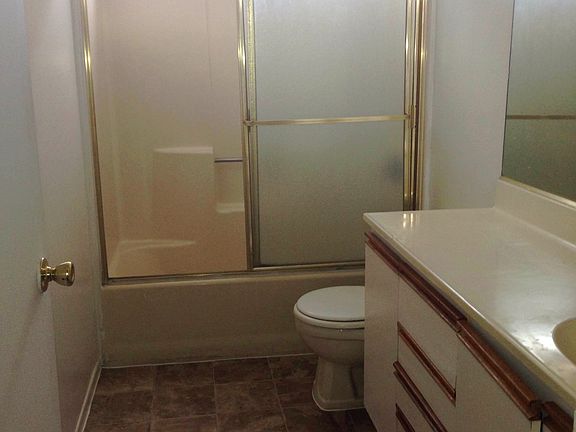 5th image of 912 S Ash Ave APT 5