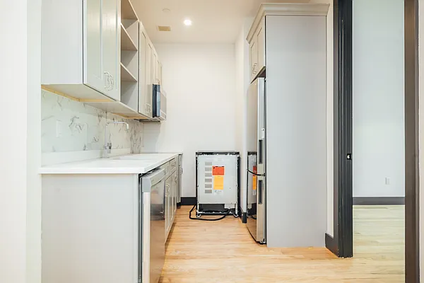 Rented by Nooklyn NYC LLC | media 12