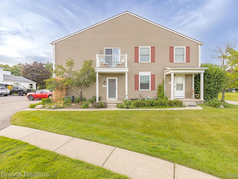 1st image of 1556 Mariner Dr