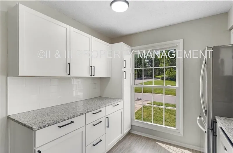 3 bed, 2.0 bath, 1540 sqft, $2,200 — Photo 4