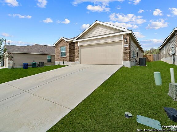 3rd image of 3530 Manoway Bay