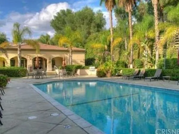 5200 Premiere Hills Cir APT 124, Woodland Hills, CA 91364