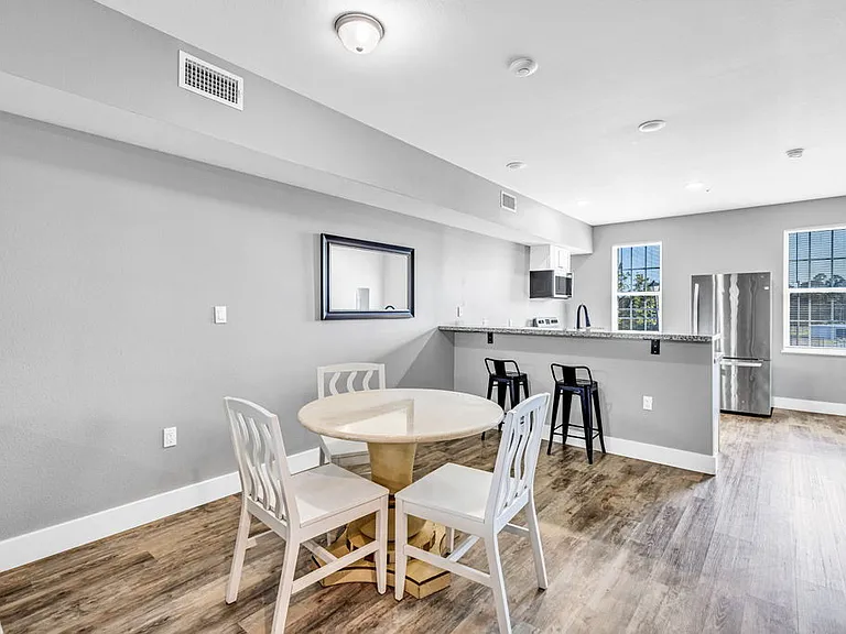 112 E Orchard Loop — Photo 18