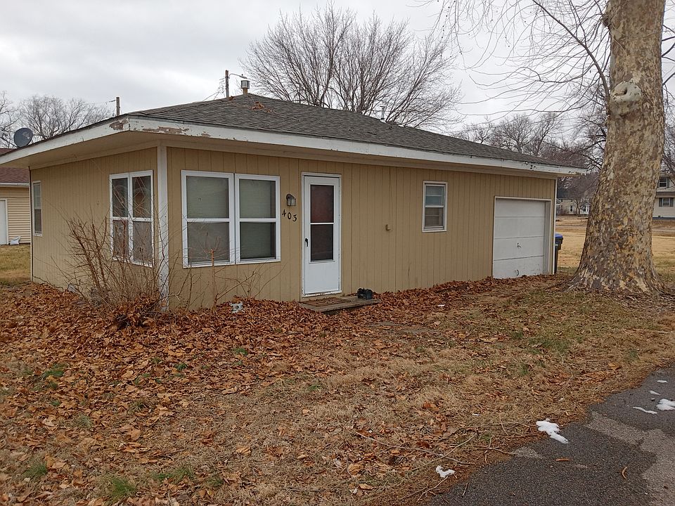 1st image of 403 S Lake Rd