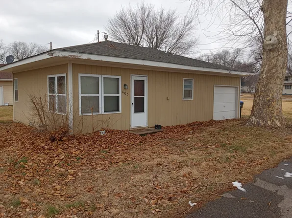 403 S Lake Rd, Silver Lake, KS 66539