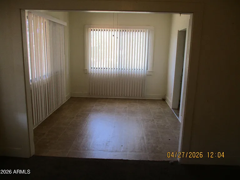309 14th Ter — Photo 3