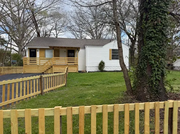 82 Virginia Ave, Rossville, GA 30741