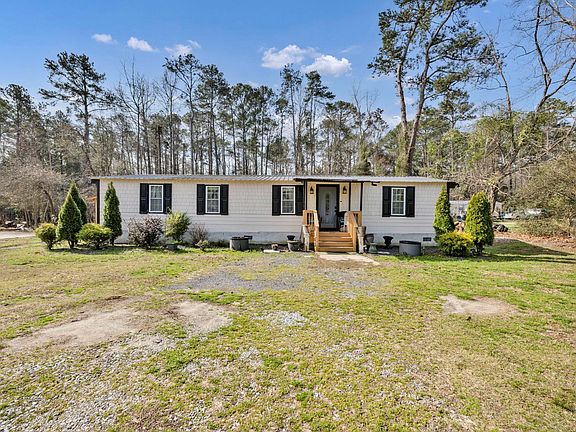 3rd image of 200 Robin Rd