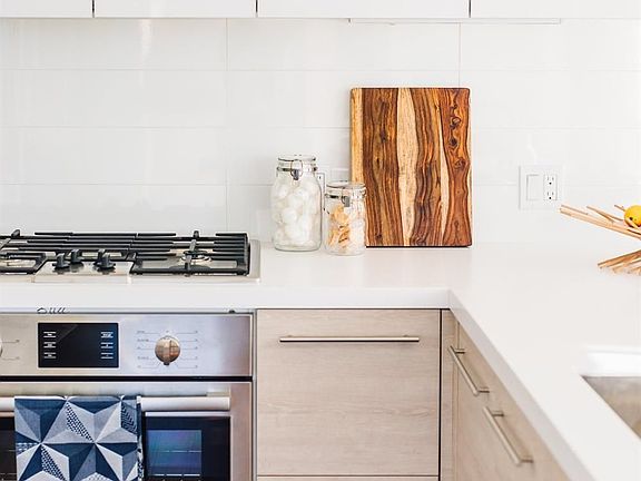 5th image of 555 Fulton St #512