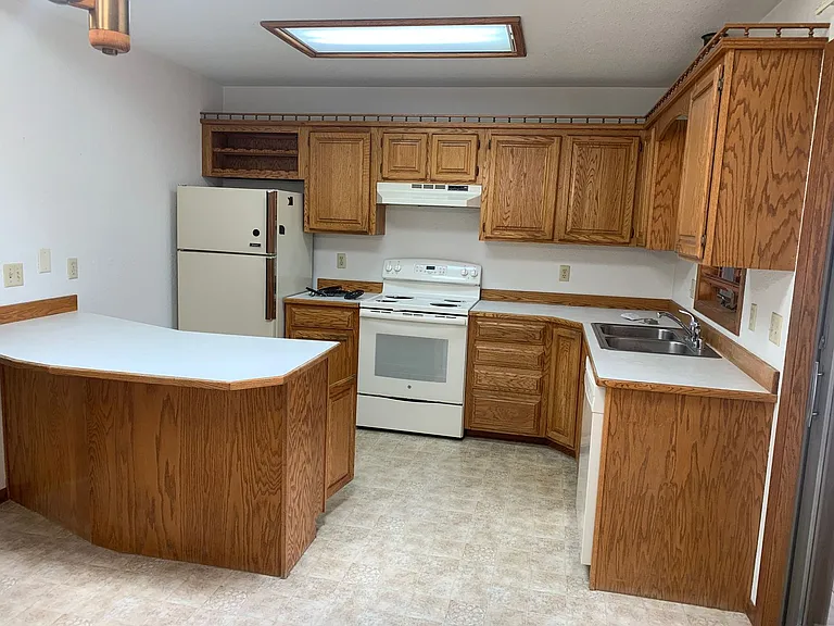2243 George St #1-8 — Photo 5