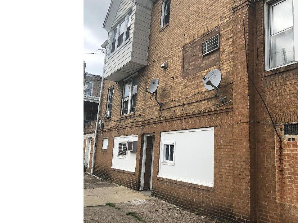 1st image of 6449 Chelwynde Ave #1