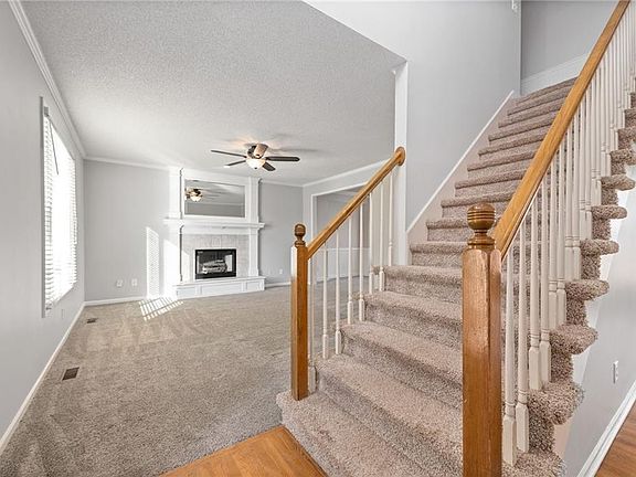 4th image of 4734 Noble St