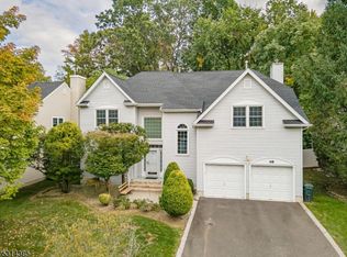 68 Clydesdale Rd, Scotch Plains, NJ 07076