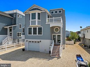 108 S 1st St, Surf City, NJ 08008