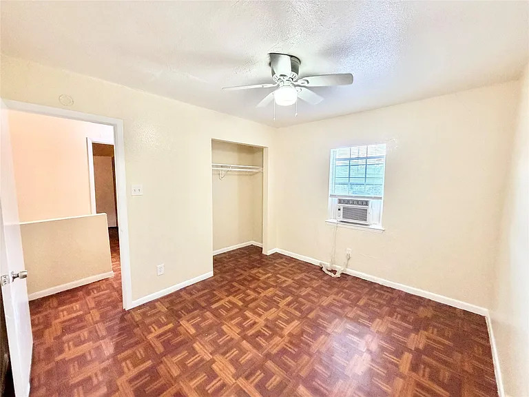 6257 Manor Rd #B — Photo 30